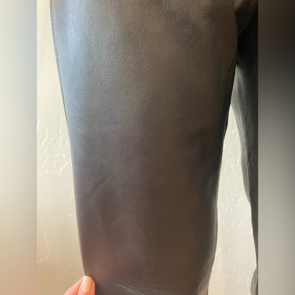 Rem Garson 100% lambskin leather fully lined pants size 4 waist 29” hip 35” - Picture 9 of 10